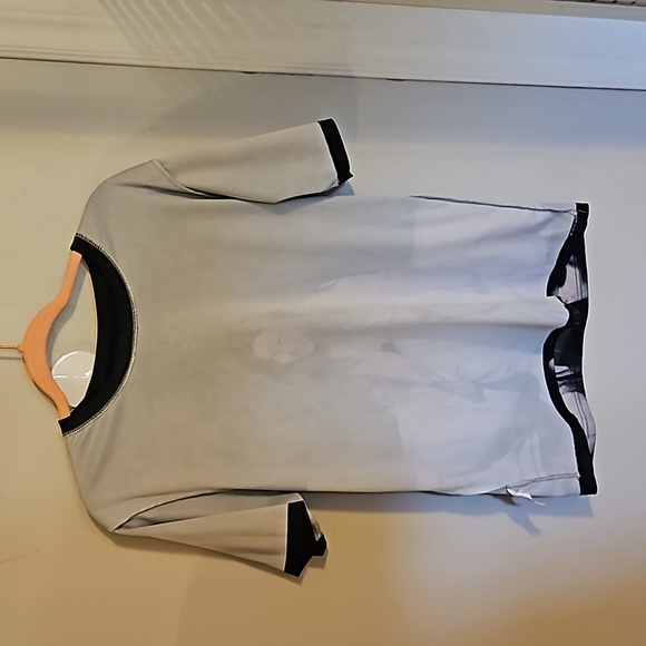 Billie Eilish TShirt - Picture 4 of 5